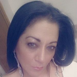 Meet your Posher, Yolanda